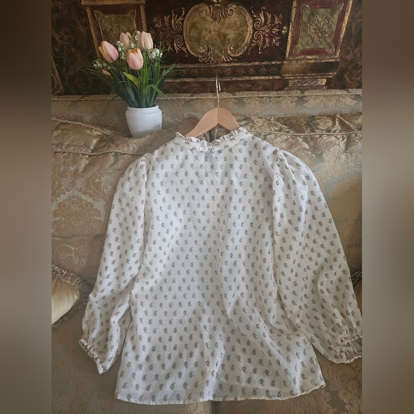 NWOT Ann Taylor Cream Paisley Blouse - Picture 2 of 16